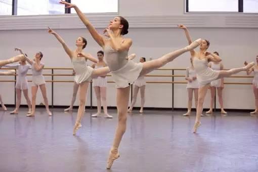 舞蹈成人简单技巧视频大全,成人舞蹈简单技巧视频大全解析